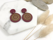 Load image into Gallery viewer, The Classics Flower Earrings
